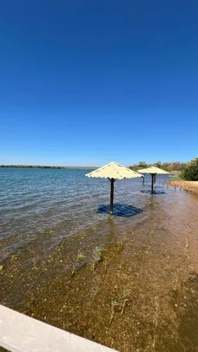 Chácara na beira do lago em condomínio fechado, um verdadeiro Paraíso