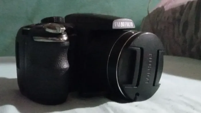 Camera Fotográfica fujifilm finepix s4000 