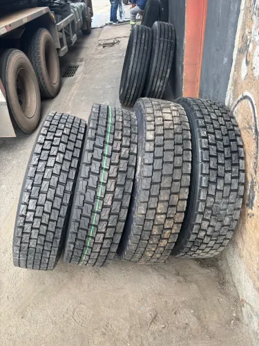 pneus 275/80R22.5 borrachudo de primeira reforma