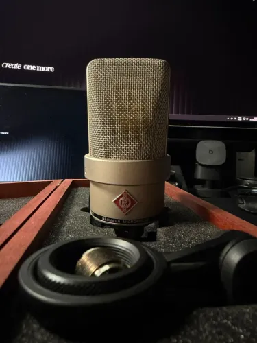 Microfone Neumann TLM 103