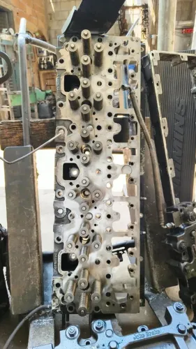 Cabeçote completo cummins ISM11 - INTERNATIONAL 9800i