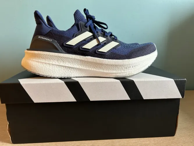 Adidas Ultraboost 5 