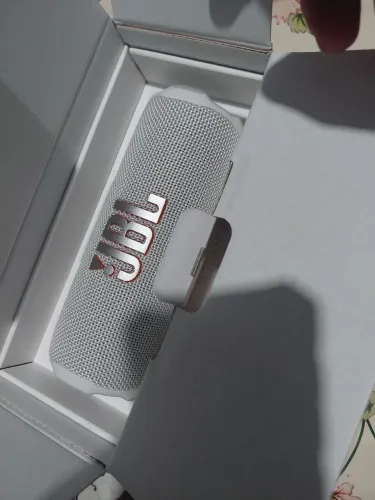 JBL FLIP 7 ZERADA SEM USO NOTA FISCAL E GARANTIA