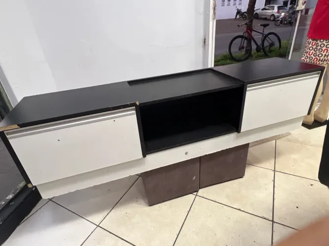 Bancada de barbearia/salão usada faço $500,00 divido com taxa da maquininha