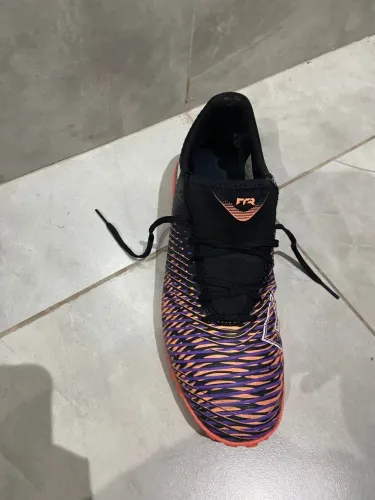 Chuteira society puma Future 8 Neymar