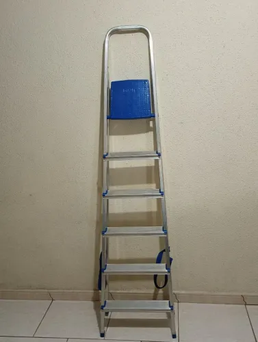 Escada de Alumínio Mor 5 Degraus