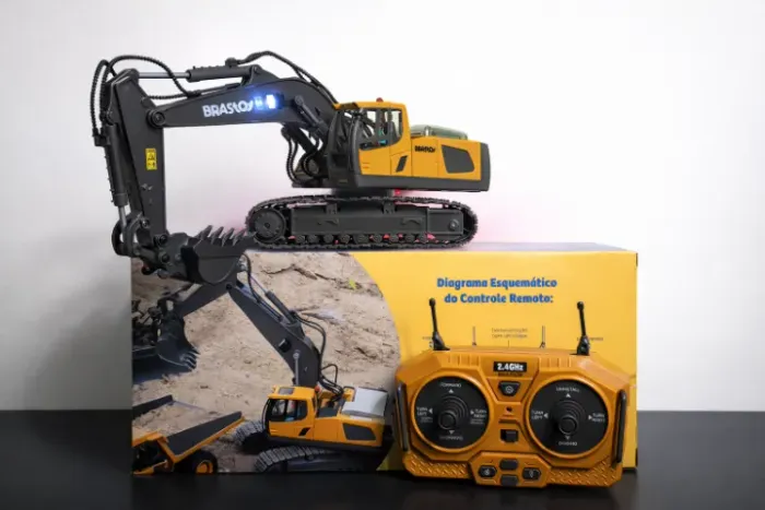 Escavadeira RC Controle Remoto