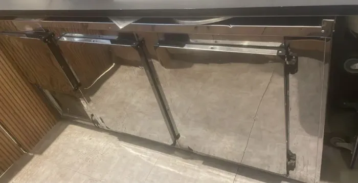 Balcão refrigerado em inox (Geladeira Industrial)