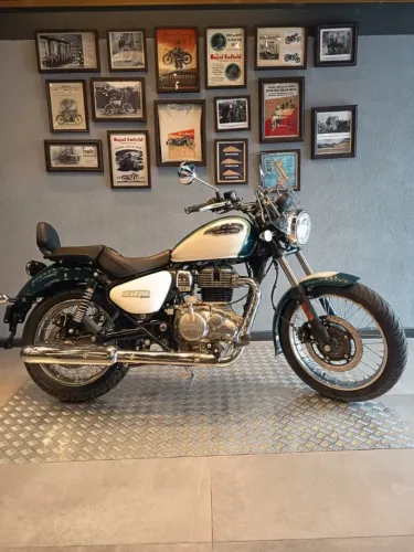 ROYAL ENFIELD METEOR 350 AURORA RETRO GREEN