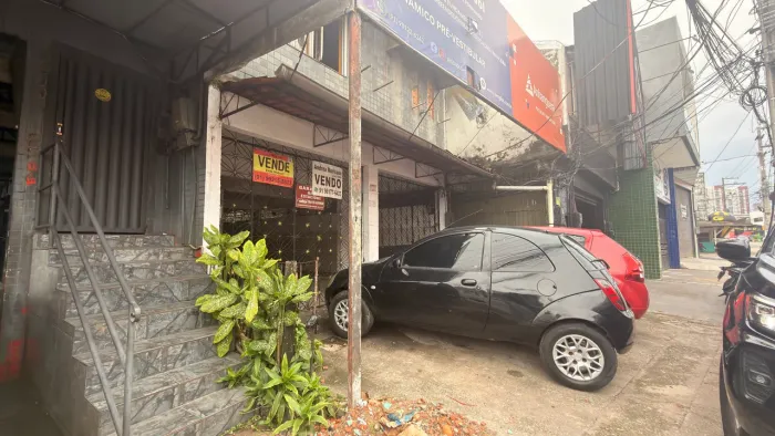 Vendo ou alugo Galpão na AVENIDA SENADOR LEMOS em frente a localiza