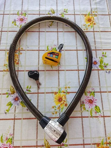 Trava mais corrente para moto