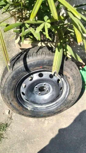 Pneu 195/65/15 Dunlop novo