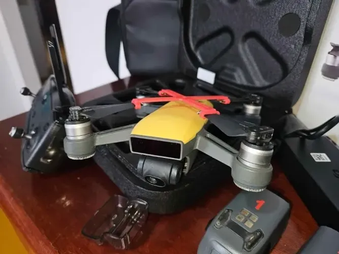 Drone DJI Spark Combo FlyMore 3 Baterias
