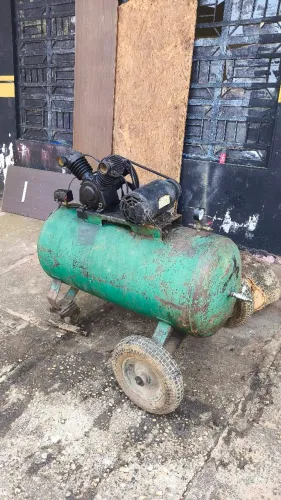 Compressor de ar Trifásico