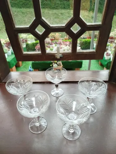 Taças antigas, estilo coupê,cristal de chumbo