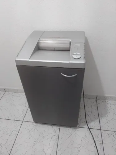 Fragmentadora de papel (trituradora )