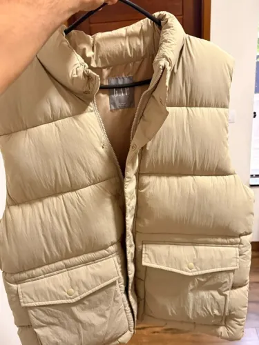 Colete GAP Masculino Bege Acolchoado