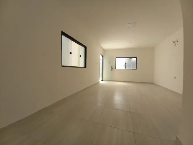 Alugo Sala / Ponto Comercial Próximo Feirinha do Tabuleiro; Santa Amélia