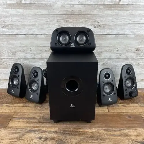 Som Logitech 5.1 Z506