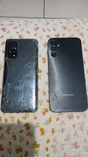 Celular com defeitos para venda 