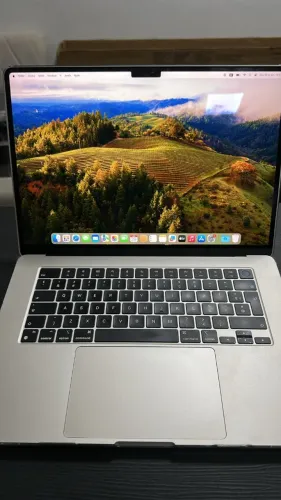 Macbook M3 a3114