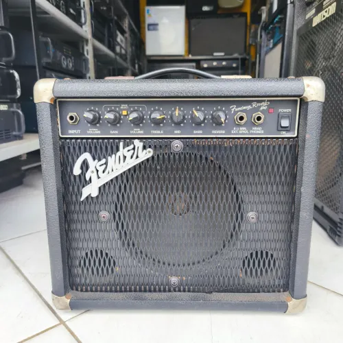 Amplificador de guitarra Fender