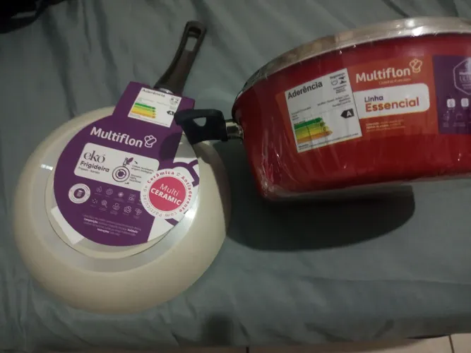 Conjunto Panela Caçarola com tampa de Vidro e Frigideira Multiflon  22cm Antiaderente 