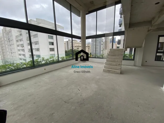Maravilhosa cobertura Triplex no Jardins- Recém entregue