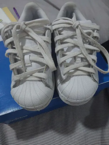 Tenis adidas infantil