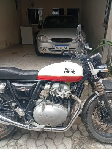 ROYAL ENFIELD INTERCEPTOR 650