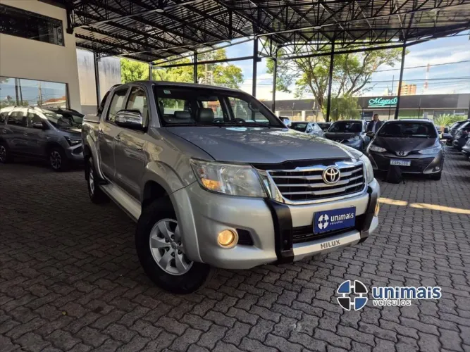 Toyota Hilux CD SRV 4X4 2.7 Flex 16V Aut. 2014