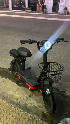 Bicicleta Elétrica 2 Lugares com Cesta e Farol LED