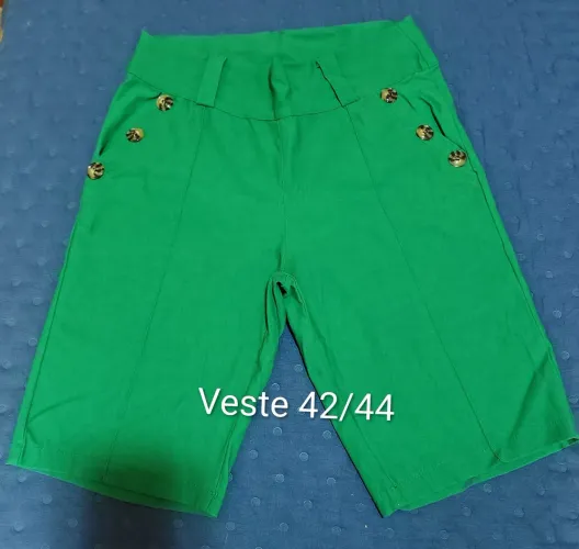 Bermuda Feminina com Stretch