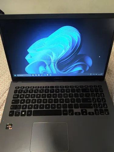 ASUS Ryzen 5 3500U 16gb RAM