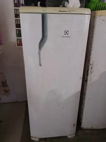 Vendo geladeira usada