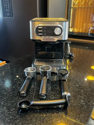 Cafeteira BLACK+DECKER Espresso