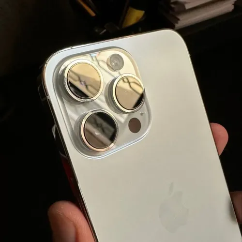 iPhone usado bem conservado 