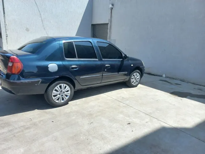 Renault Clio Authentique 1.0/1.0 Hi-power 16V 3P 2003