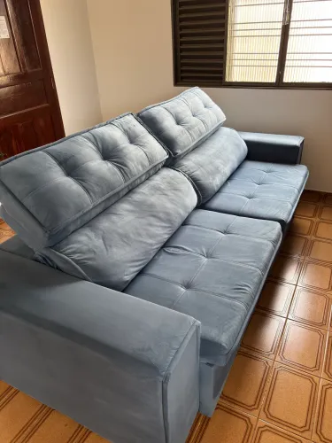 Sofá retrátil reclinável