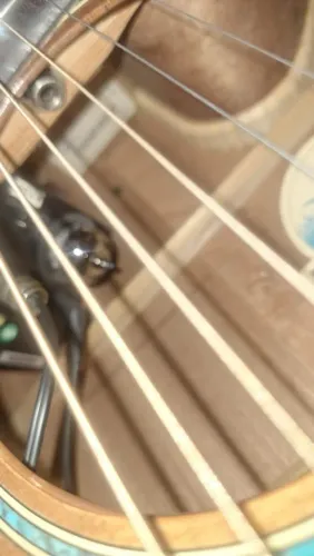 Violão Takamine made in Japão, modelo TSF40c, com pré valvulado, acompanha case.