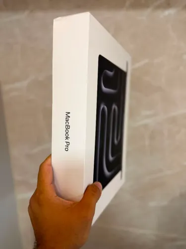 MacBook Pro M5 14" / 512 SSD 16gb de ram / Seminovo impecável