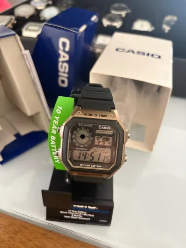 Relógio Casio Royale AE-1200WH-5AVCF