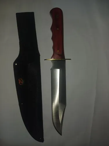 Faca bowie camping sobrevivência 