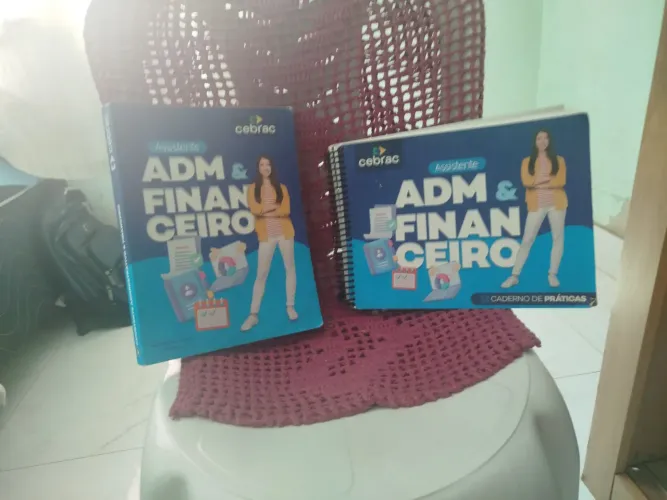 Livros didáticos CEBRAC