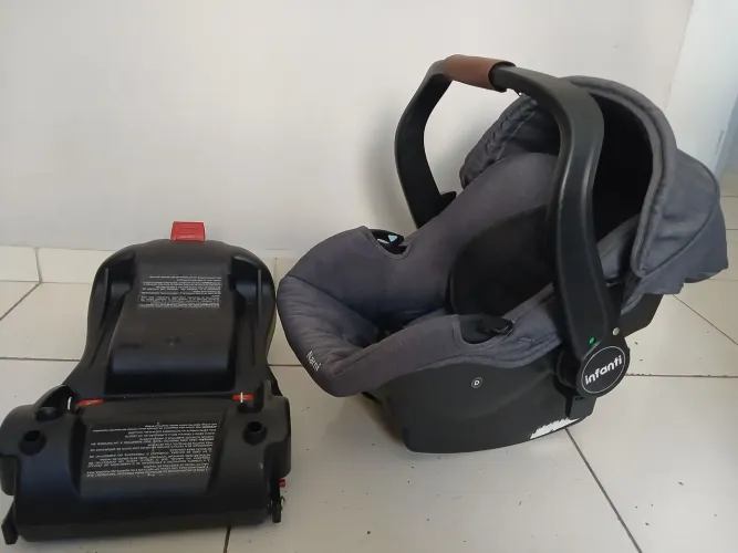 Bebê conforto com isofix para carro