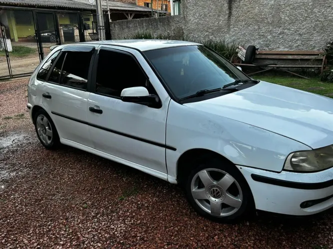 Volkswagen Gol Geração III Plus 1.0 MI 16V Gasolina Mec. 2P 2001