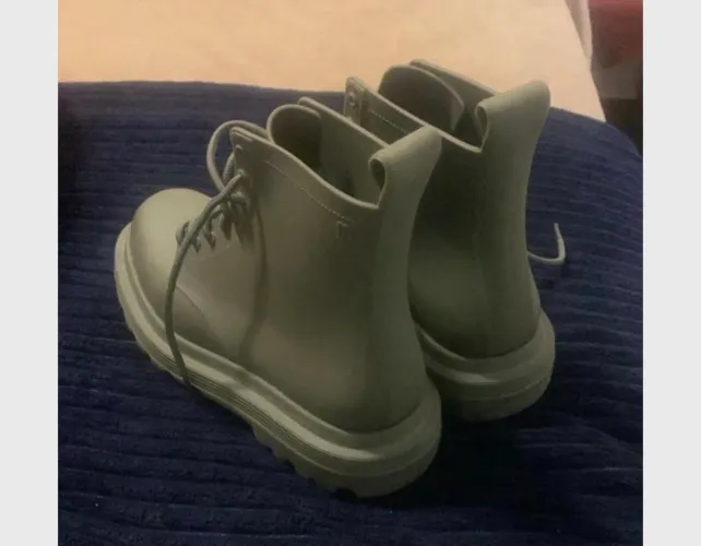 Bota Melissa