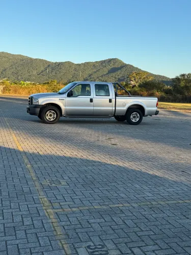 Ford F-250 XLT 3.9 4X2 CD TB Diesel 2007