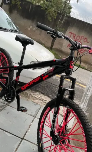 vendo ou troco quadro gios preto e vermelho