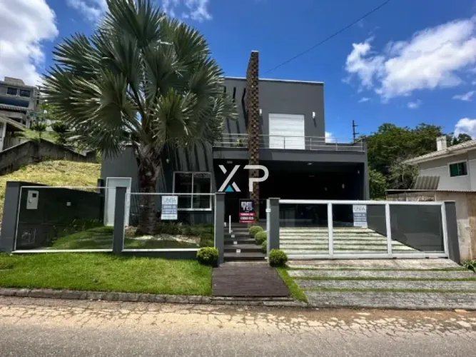 Casa 3 Quartos com 1 Suíte e 200m² - Pedra Branca